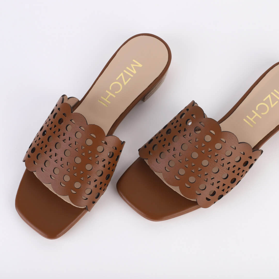 MELLA UMA - lazer cut flat slides