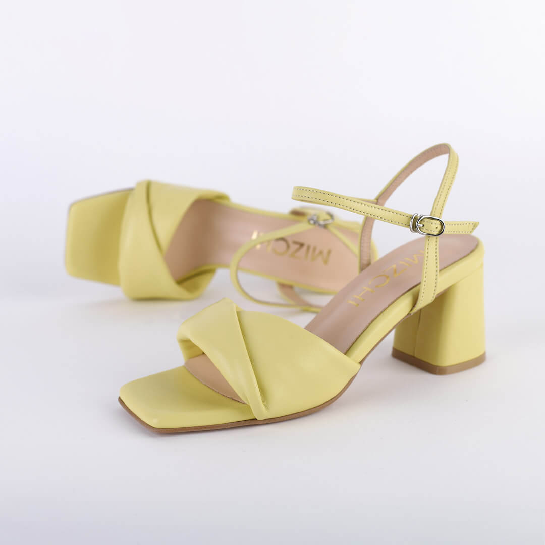 LEONA - leather sandal