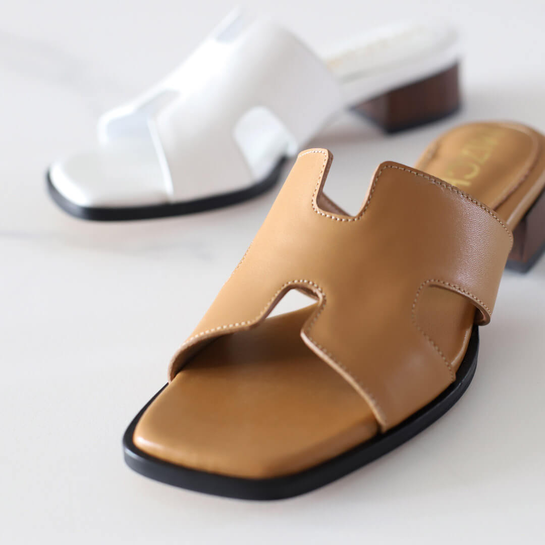 SURI - slider sandal