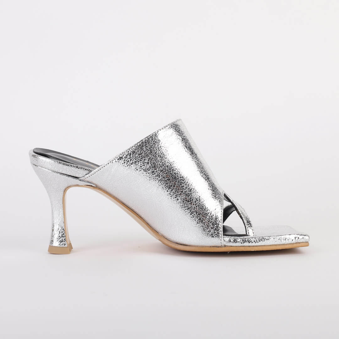 Ella - metallic leather sandals