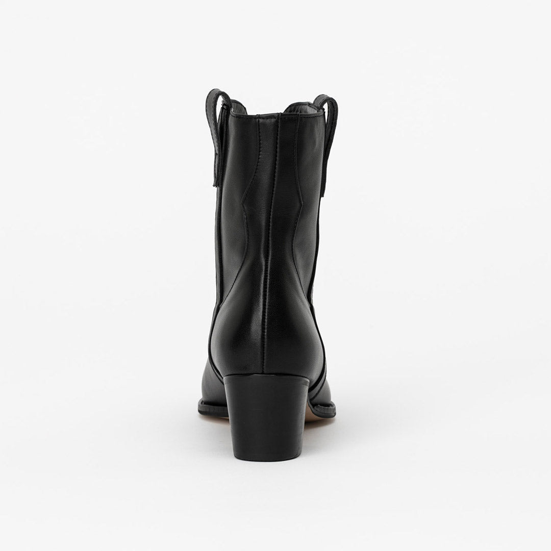 OMARI - cowboy ankle boots