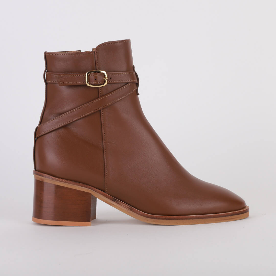 Aubrey - belted ankle boots