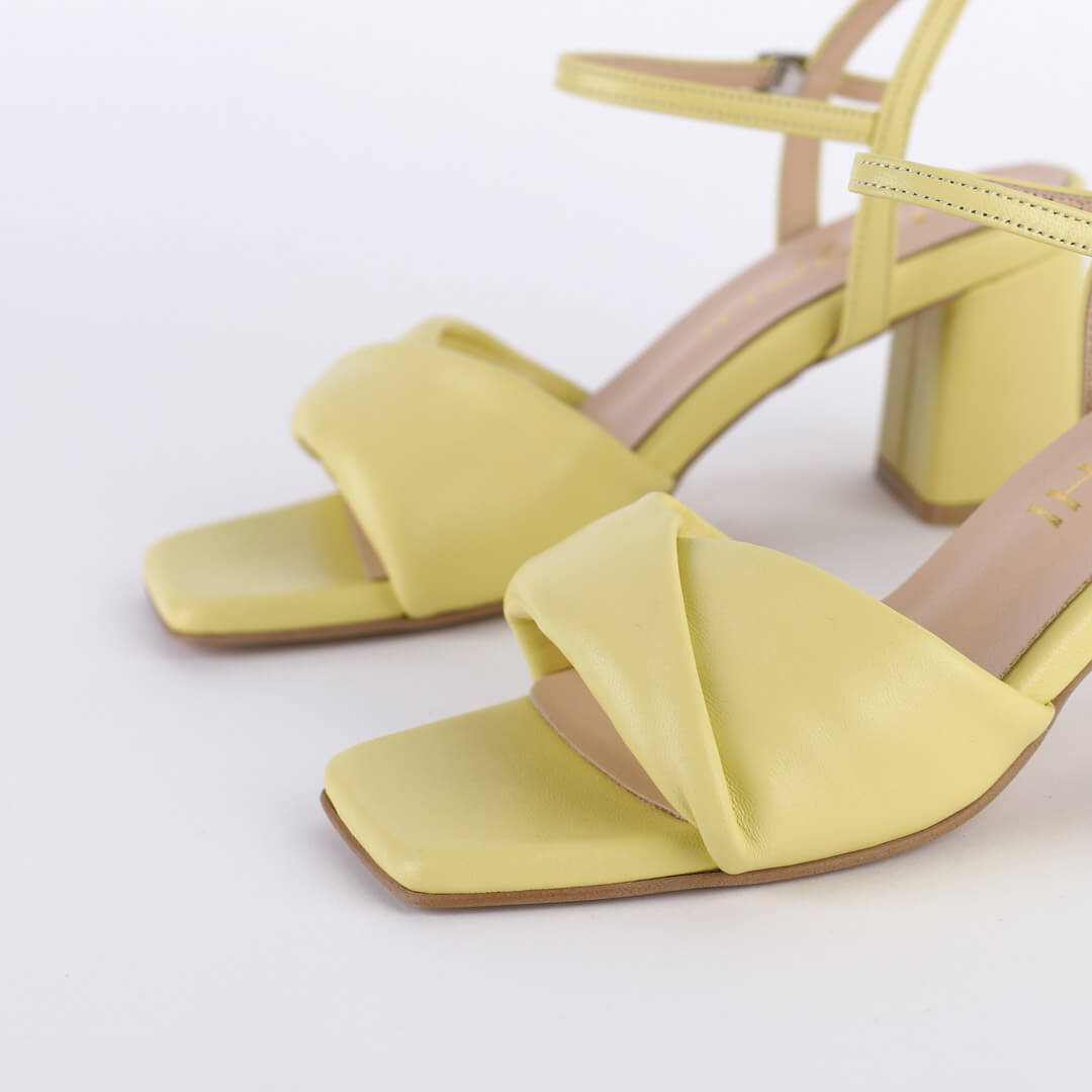 LEONA - leather sandal