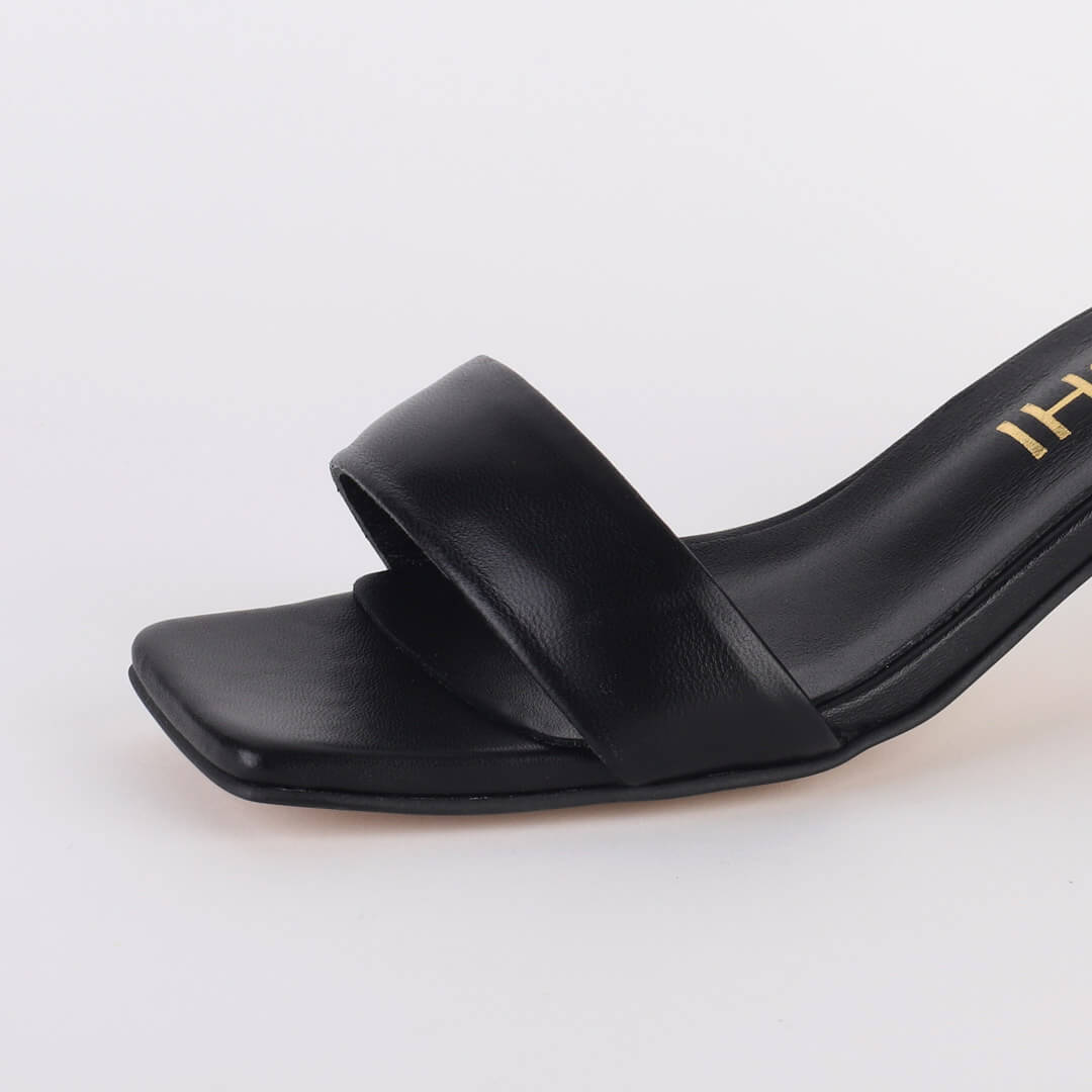 ANDRA - leather sandal