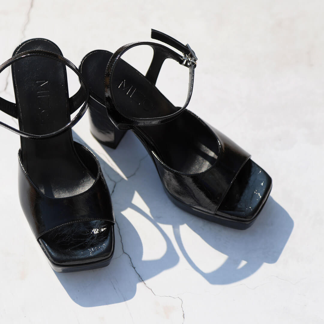 JANGMI - ankle strap platform sandal