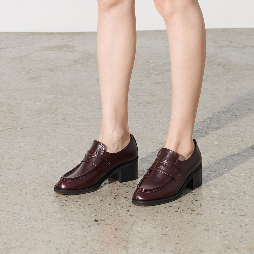 SHARE - heeled loafer