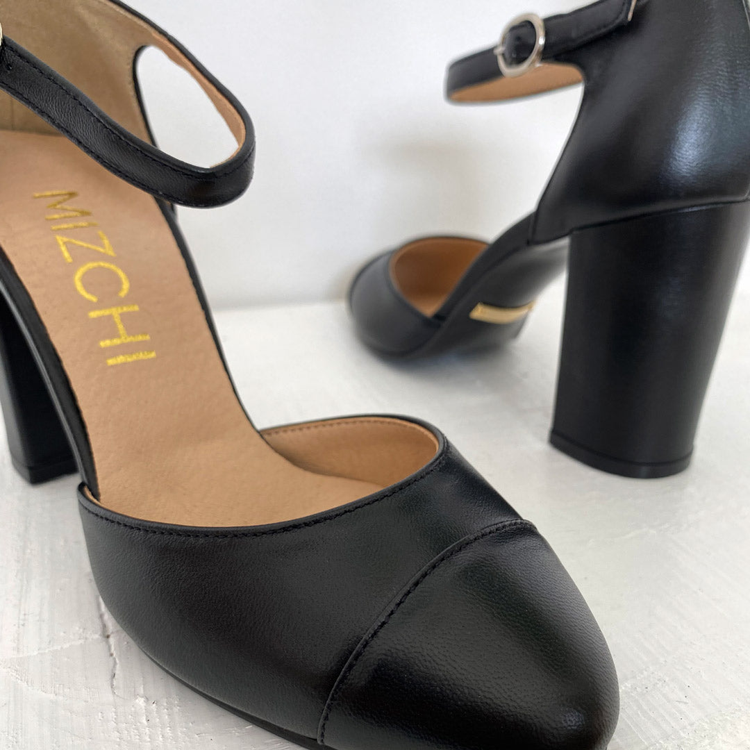 NORTH - high heels