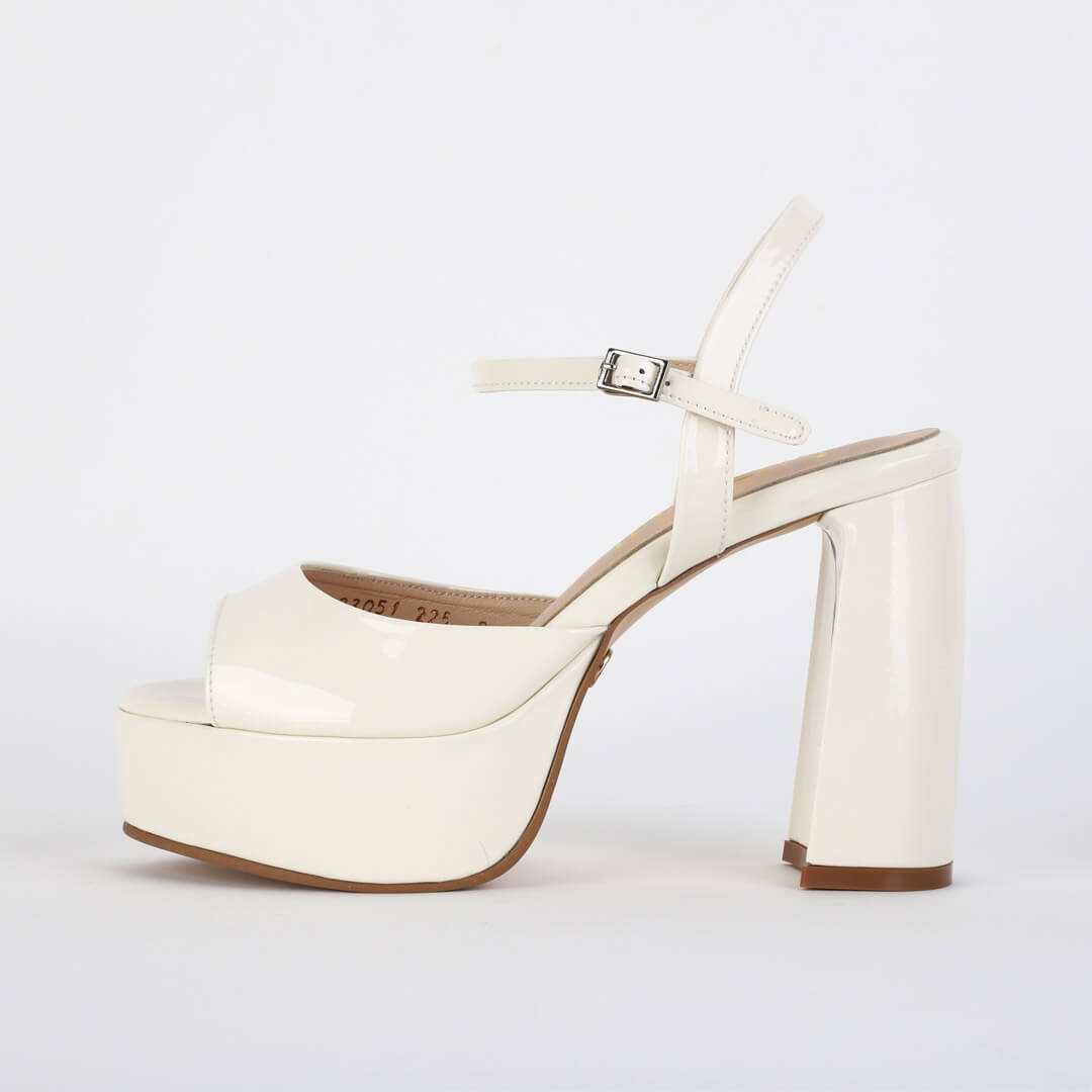 TORRES - ankle strap platform