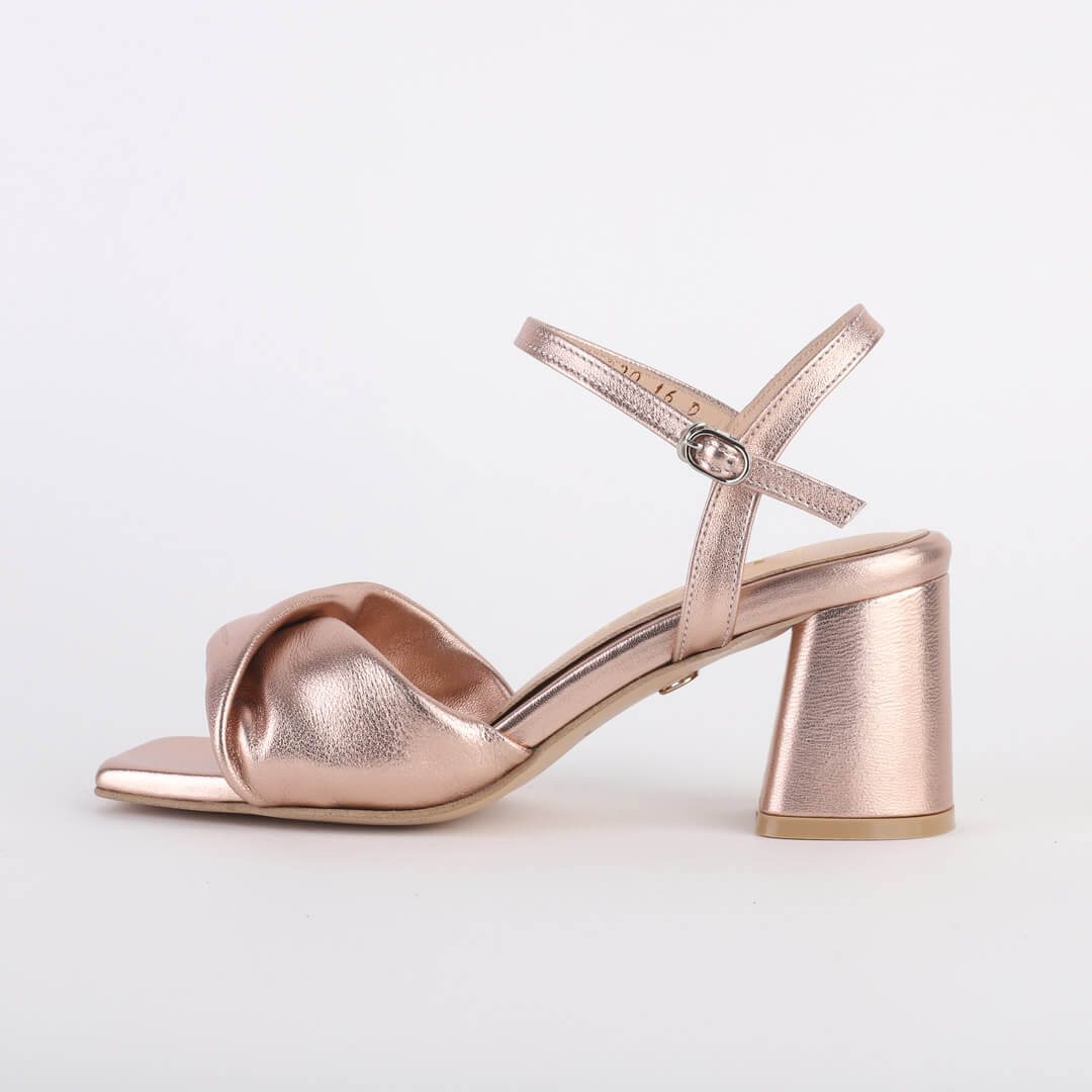 LEONA - leather sandal