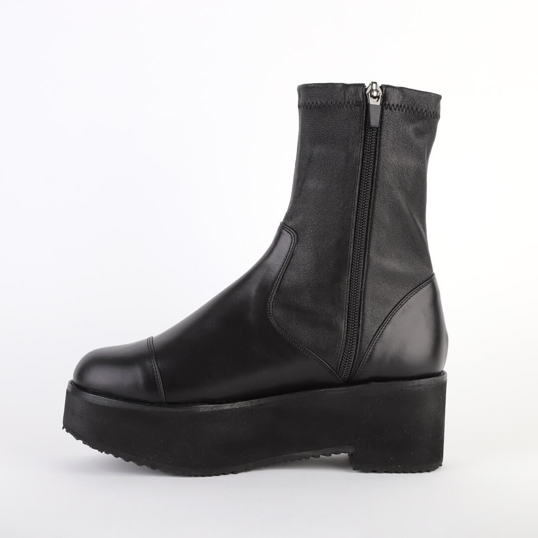 Calmo - Flatform Ankle Boots