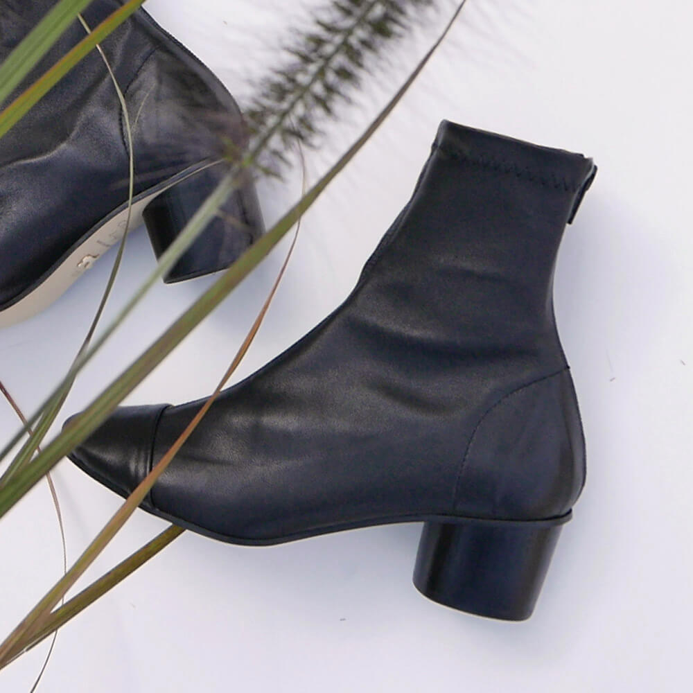 YIGAL - ankle boots