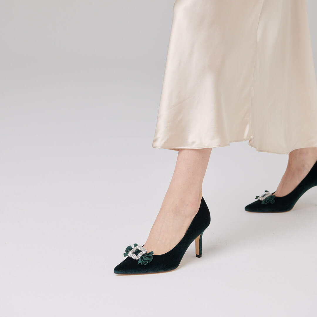 OMYER - velvet pumps