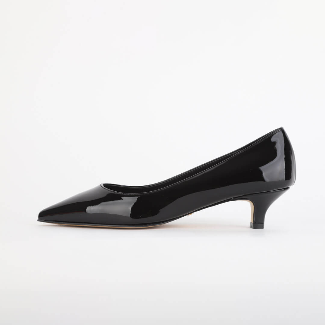 SISARA - classic patent pumps