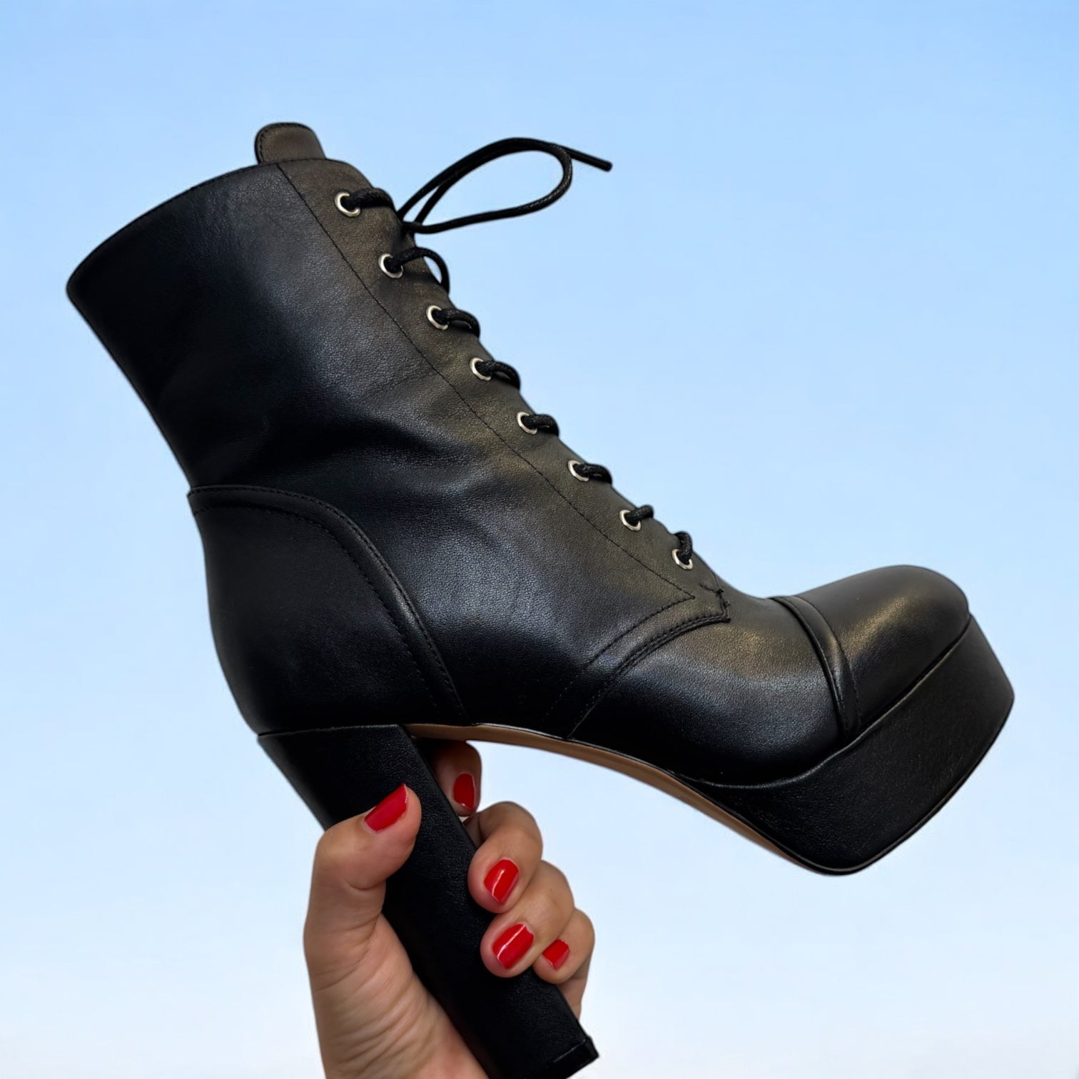 *KINSLEY - lace up platform ankle boots