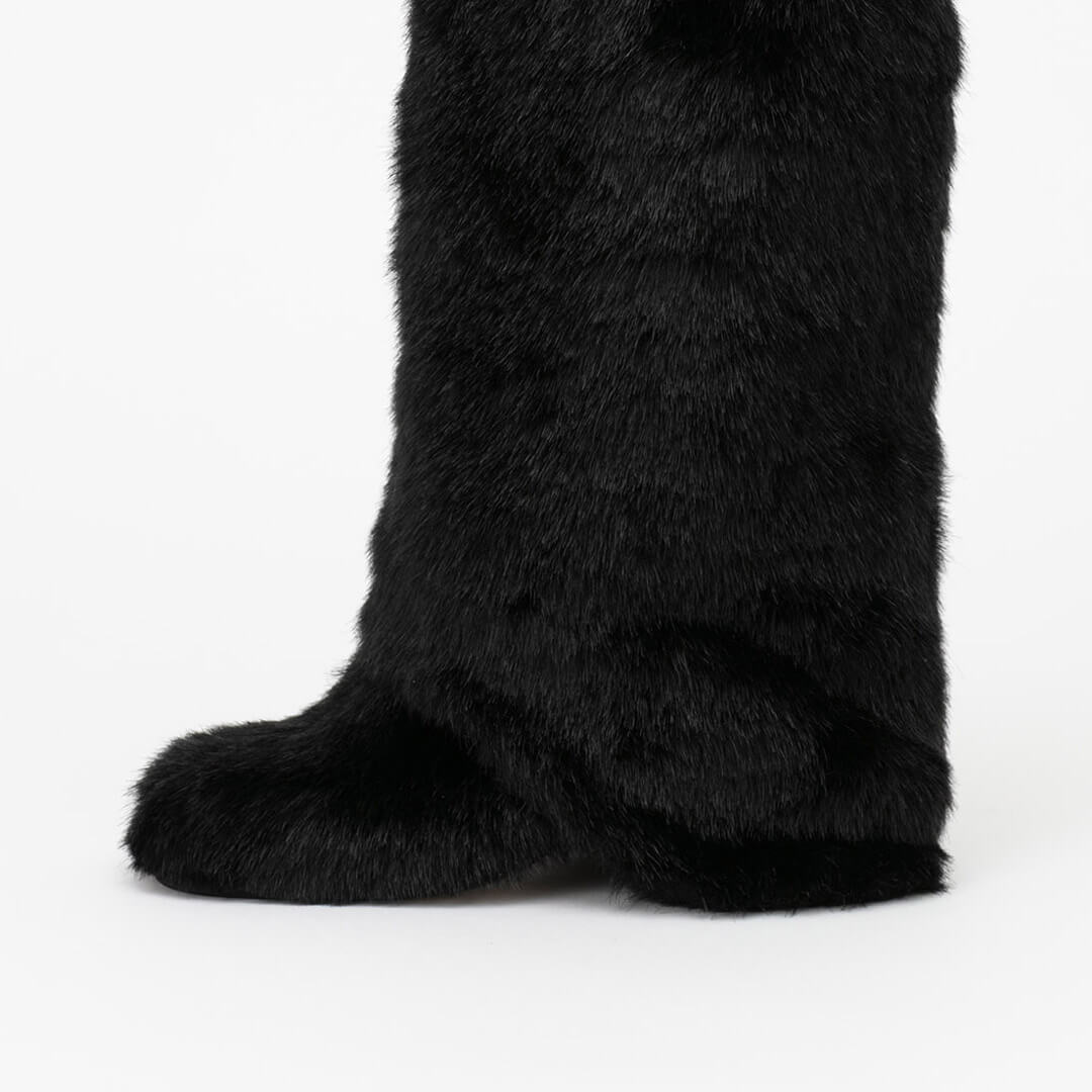 SAMSIP - furry long boots