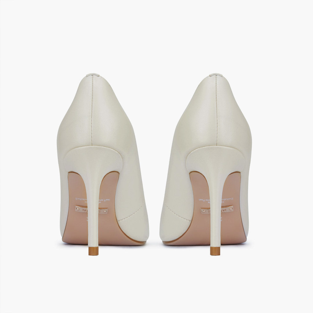 *Kayte - Ivory Leather Classic Pump