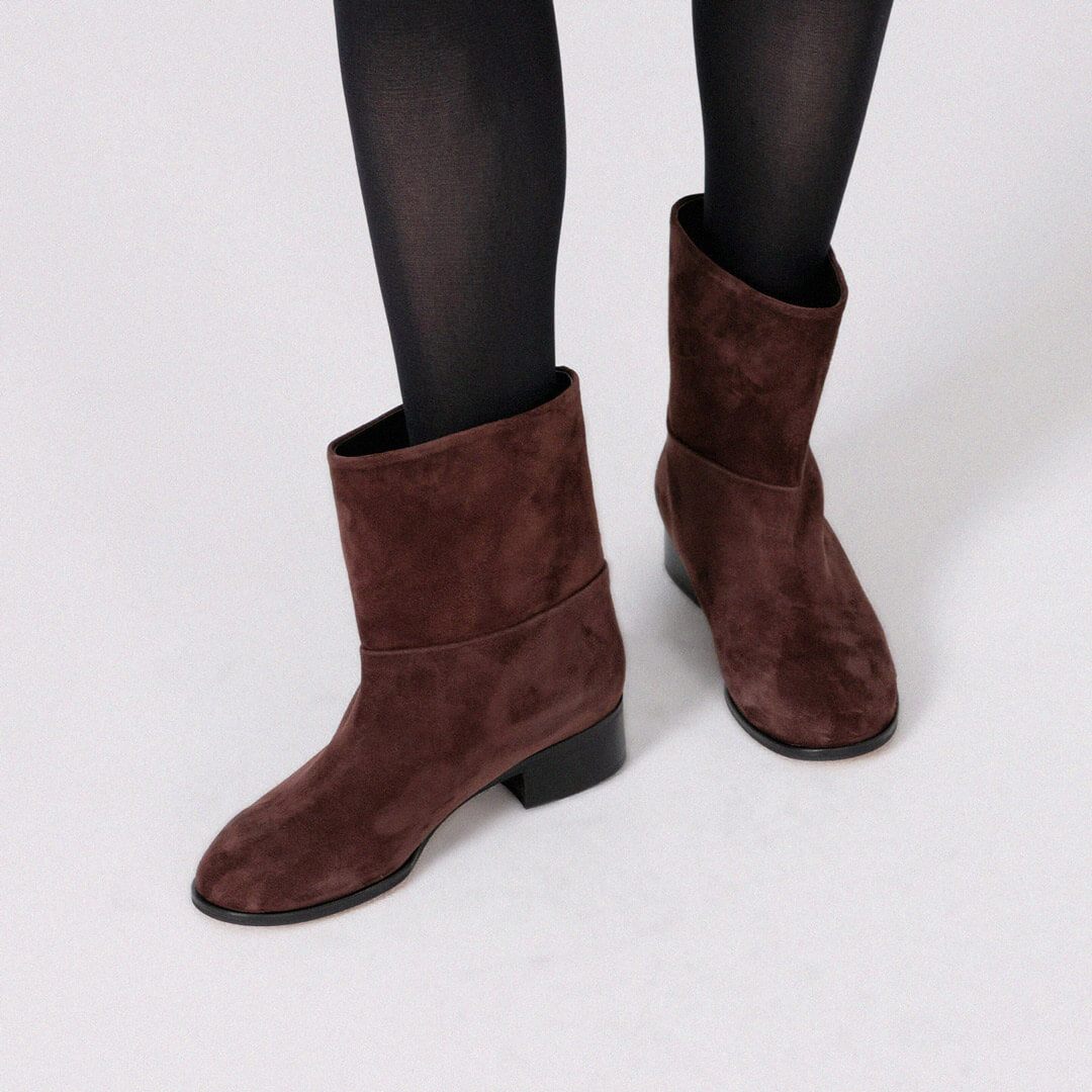 PAZ - wide leg ankle boot