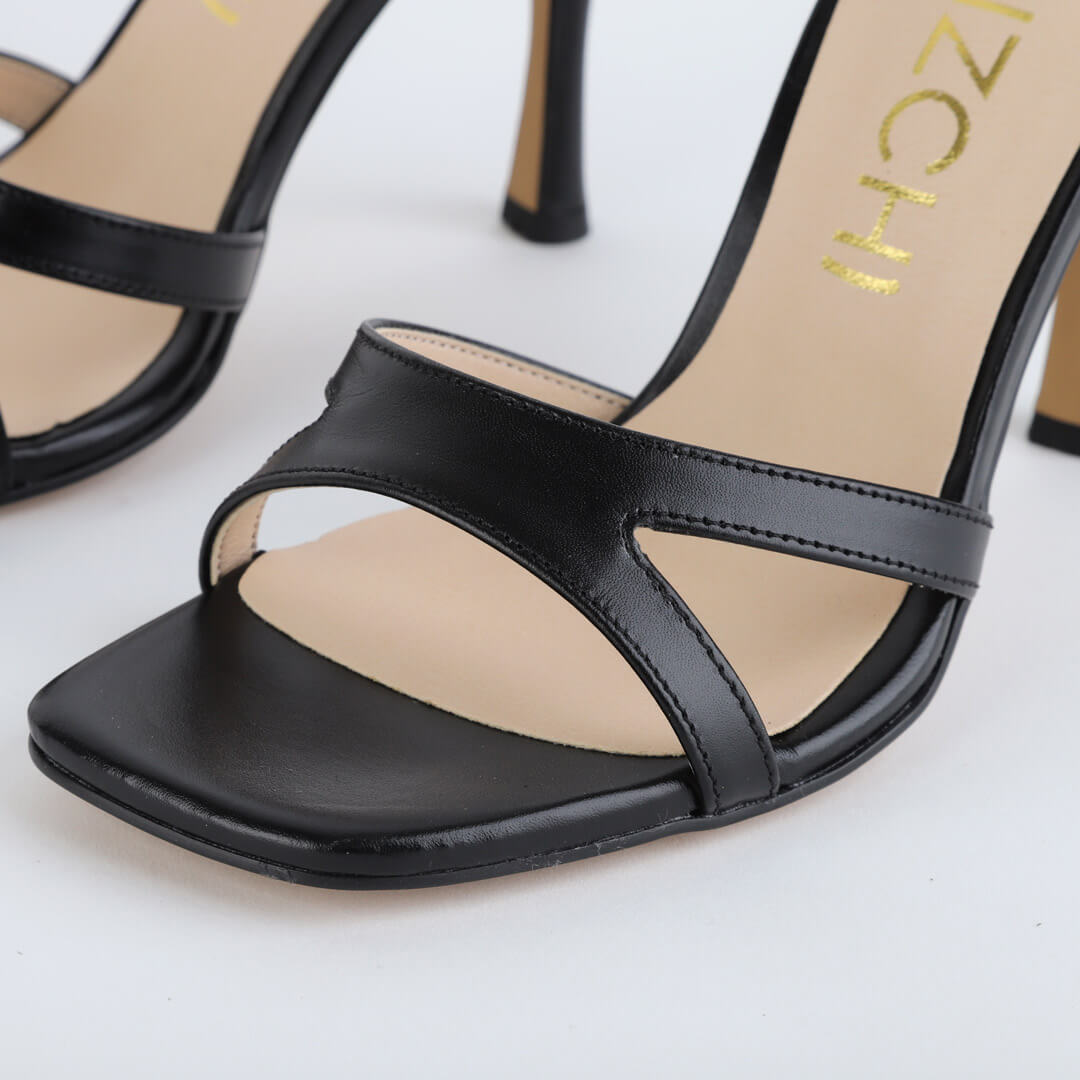 VEGAS - strappy leather sandal