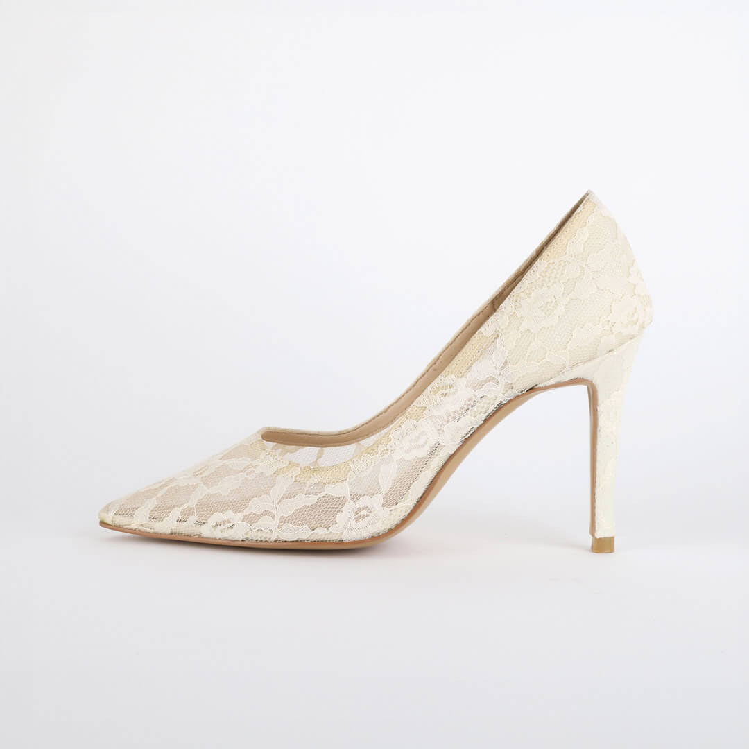 FREE LOVE - lace fabric heel