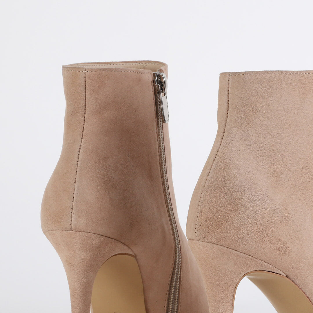 OSCAR - suede ankle bootie